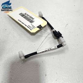2010 - 2013 MERCEDES S550 W221 Front Seat Vacuum Distributor Connector OEM