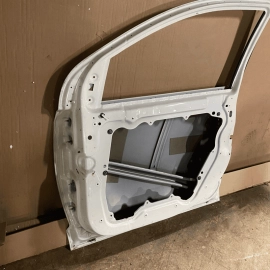 DODGE JOURNEY FRONT RIGHT PASSENGER SIDE DOOR SHELL SKIN WHITE OEM 11-19 