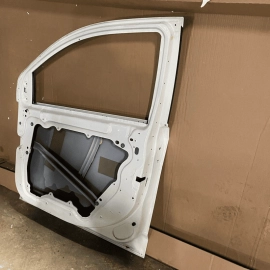 DODGE JOURNEY FRONT RIGHT PASSENGER SIDE DOOR SHELL SKIN WHITE OEM 11-19 
