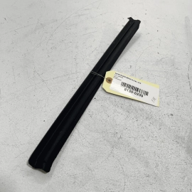 2007-2013 MERCEDES S-CLASS FRONT RIGHT DOOR WINDOW PANEL FRAME REAR TRIM OE