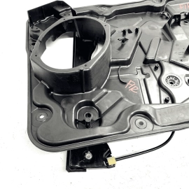 2011-21 JEEP GRAND CHEROKEE FRONT PASSENGER DOOR WINDOW REGULATOR & CARRIER