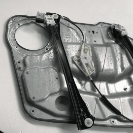 2007 - 2012 Mercedes X164 GL450 Front Right Passenger Window Regulator Pane