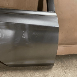GENUINE 11-16 Hyundai Elantra REAR RIGHT PASSANGER Door Shell OEM