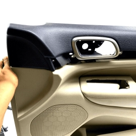 2014-2016 JEEP GRAND CHEROKEE FRONT RIGHT PASSENGER SIDE INTERIOR DOOR PANE