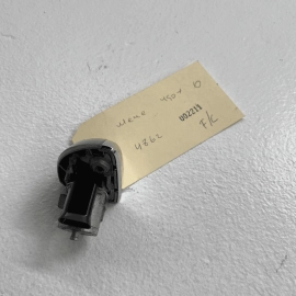 2007-12 Mercedes X164 GL450 Front Left Door Lock Cylinder Guide Cover Handl