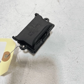 2000-2017 MERCEDES S-CLASS LOWER DIAGNOSTIC PLUG PORT UNDER COVER BRACKET O