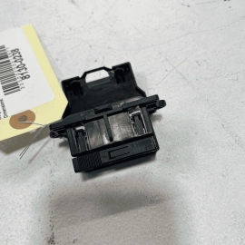 2000-2017 MERCEDES S-CLASS LOWER DIAGNOSTIC PLUG PORT UNDER COVER BRACKET O