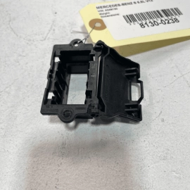 2000-2017 MERCEDES S-CLASS LOWER DIAGNOSTIC PLUG PORT UNDER COVER BRACKET O