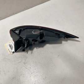 2017-2020 FORD FUSION SE REAR LEFT DRIVER SIDE OUTER TAILLIGHT LIGHT LAMP O