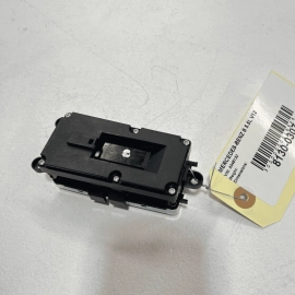 Mercedes W221 S600 Rear Left or Right Window Control Switch OEM 1PCS 2007-2