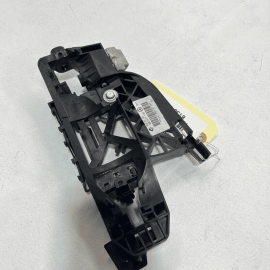 MERCEDES W221 S600 REAR LEFT DRIVER DOOR HANDLE BASE MOUNT KEYLESS OEM 2007