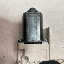 2011-18 PORSCHE CAYENNE FRONT LEFT DRIVER SIDE WINDOW REGULATOR MOTOR OEM