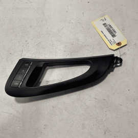 2011-2018 PORSCHE CAYENNE FRONT LEFT DRIVER SIDE DOOR HANDLE TRIM w/ MEMORY 2011-2018 PORSCHE CAYENNE FRONT LEFT DRIVER SIDE DOOR HANDLE TRIM w/ MEMORY