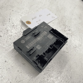 15-18 AUDI Q3 FRONT LEFT DRIVER SIDE DOOR WINDOW CONTROL MODULE OEM 8X09597 15-18 AUDI Q3 FRONT LEFT DRIVER SIDE DOOR WINDOW CONTROL MODULE OEM 8X09597