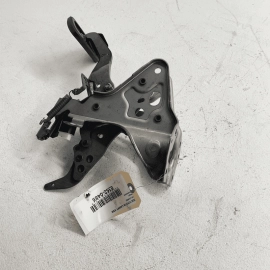 Toyota Camry XSE SE XLE LE 2018-2021 2.5L Brake Stop Pedal Support Assembly