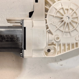 AUDI A6 Quattro 2012-2018 FRONT PASSENGER SIDE DOOR WINDOW REGULATOR MOTOR 