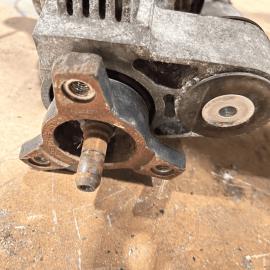 2006-07-08-09-10-11-2012 Mercedes-Benz ML GL Rear Differential Axle Carrier