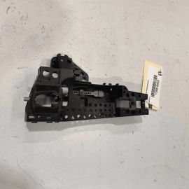 AUDI A6 Quattro 2012-2018 REAR LEFT DRIVER SIDE DOOR EXTERIOR HANDLE BRACKE