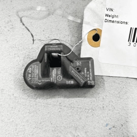 PORSCHE TPMS TIRE PRESSURE MONITORING SENSOR VW AG 433 MHZ 5Q0907275B  OEM