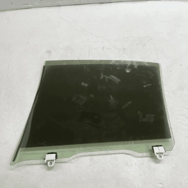 2017 - 2020 INFINITI Q50 REAR RIGHT PASSENGER SIDE DOOR WINDOW GLASS OEM