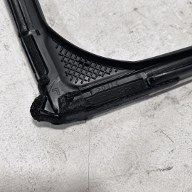 2018-2020 HONDA ACCORD REAR LEFT DRIVER DOOR WINDOW GLASS RUN CHANNEL SEAL 