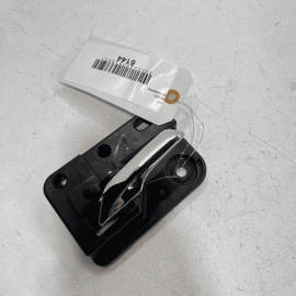 2009-2010 DODGE JOURNEY FRONT OR REAR RIGHT PASSENGER SIDE DOOR HANDLE OEM 