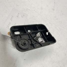 2009-2010 DODGE JOURNEY FRONT OR REAR RIGHT PASSENGER SIDE DOOR HANDLE OEM 