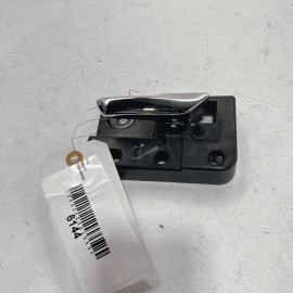 2009-2010 DODGE JOURNEY FRONT OR REAR RIGHT PASSENGER SIDE DOOR HANDLE OEM 