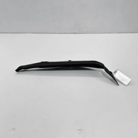 Front Right Side Fender Cover Trim Panel Seal Mercedes-Benz W221 2007-2013  Front Right Side Fender Cover Trim Panel Seal Mercedes-Benz W221 2007-2013