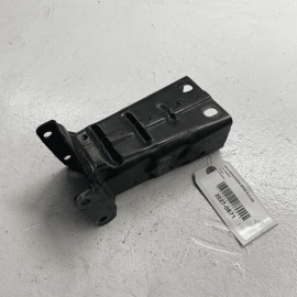 2007-2013 Mercedes S550 Front Left Driver Side Bumper Reinforcement Bracket