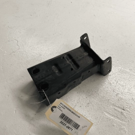 2007-2013 Mercedes S550 Front Left Driver Side Bumper Reinforcement Bracket
