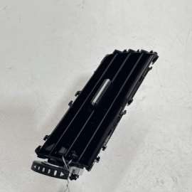 2018-23  TOYOTA CAMRY DASHBOARD RIGHT PASSENGER SIDE OUTER AIR VENT GRILLE 