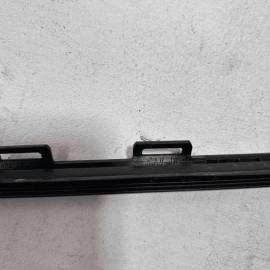 2018-2020 HONDA ACCORD FRONT RIGHT WINDSHIELD GLASS GARNISH MOLDING OEM 2018-2020 HONDA ACCORD FRONT RIGHT WINDSHIELD GLASS GARNISH MOLDING OEM