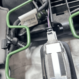 Front Right Side Lower Seat Rail Track Frame Mercedes S-Class 2007-2013 OEM