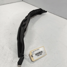 2013-21 JEEP GRAND CHEROKEE FRONT RIGHT SIDE FENDER REARWARD SEAL INSULATOR