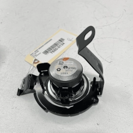 2016-2021 JEEP GRAND CHEROKEE REAR RIGHT QUARTER D PILLAR TRIM COVER SPEAKE