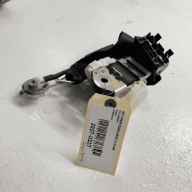 REAR SEAT CENTER SEATBELT RETRACTOR & BUCKLE OEM 2007-2013 MERCEDES S550 W2