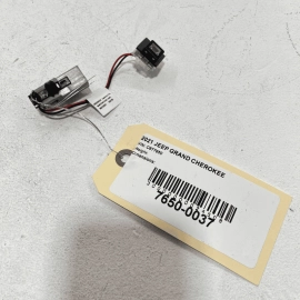 2014-2021 JEEP GRAND CHEROKEE FRONT UNDER INSTRUMENT PANEL DASH LIGHT LAMP 