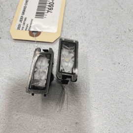 2017-21 JEEP GRAND CHEROKEE REAR LEFT & RIGHT LICENSE PLATE LIGHT LAMP OEM 