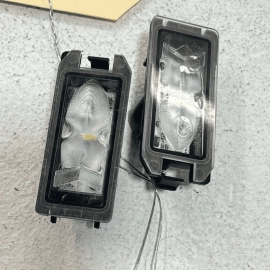 2017-21 JEEP GRAND CHEROKEE REAR LEFT & RIGHT LICENSE PLATE LIGHT LAMP OEM 