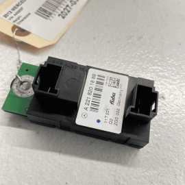 A2218201889 Parasitic Stopper Antenna Module OEM 2007-2014 MERCEDES S550 W2 A2218201889 Parasitic Stopper Antenna Module OEM 2007-2014 MERCEDES S550 W2