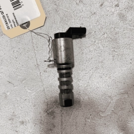 Audi Q7 3.0L V6 Engine Variable Valve Timing VVT Solenoid Control Valve OEM