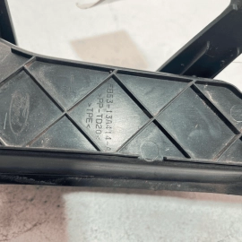2016-2019 FORD EXPLORER REAR RIGHT PASSENGER SIDE TAILLIGHT RUBBER PAD OEM