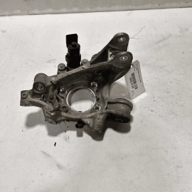 2011 - 2017 Volkswagen Touareg Rear Left Driver Side Knuckle Spindle Housin