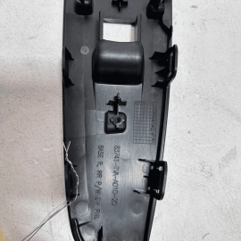 HONDA ACCORD LX 2018-2020 REAR PASSENGER SIDE DOOR WINDOW SWITCH BEZEL PANE