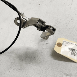 TOYOTA CAMRY XSE 2018-2023 REAR SEAT RIGHT PASSENGER SIDE RELEASE LOCK LATC