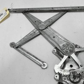 18-23 TOYOTA CAMRY FRONT LEFT DRIVER SIDE DOOR WINDOW REGULATOR & MOTOR OEM