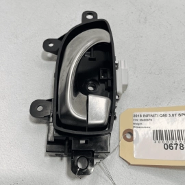 Front Right Passenger Side Interior Door Handle Infiniti Q50 2017-2020 OEM