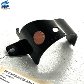 2007-2013 Mercedes S550 S600 CL550 Engine Cooling Water Pump Support Bracke