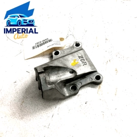 Infiniti Q50 2016-2020 RWD Front Right Side Engine Motor Mount Bracket OEM